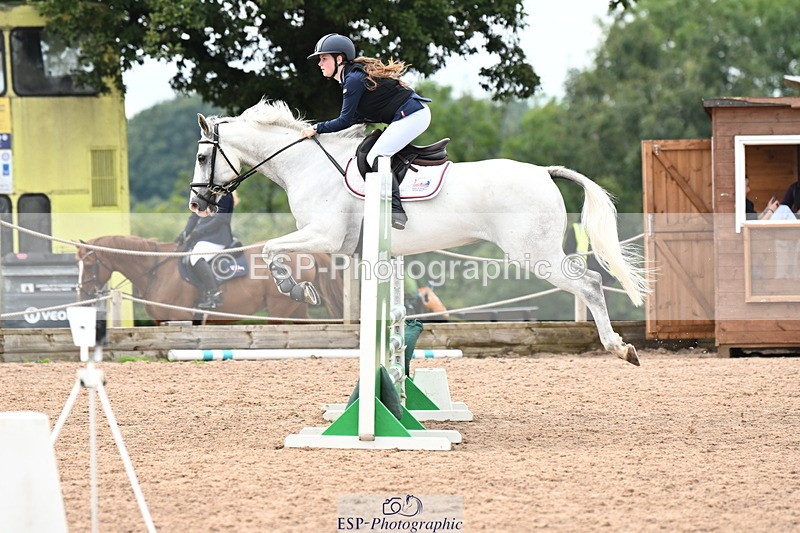 240908A-131349-03954 - Cls 15 U21 Intro 90cm-1.00m  Team Comp