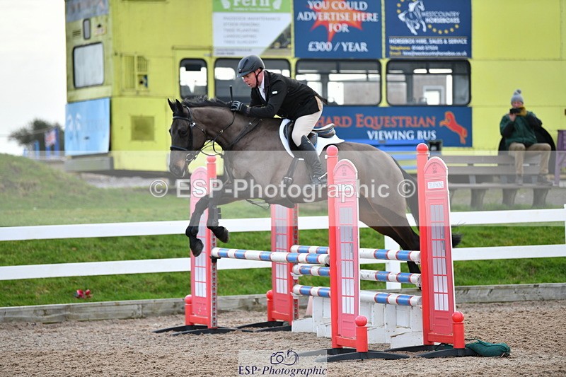 240124A-102032-00080 - Cls 1 British Novice & 90cm Open