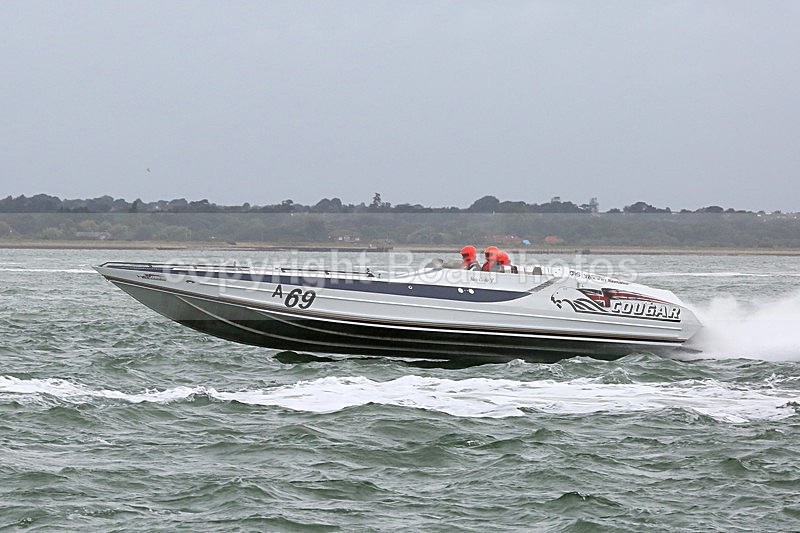160904 A69 COUGAR 46 (Winner Cowes-Torquay) Y92A9478 - Racing Powerboats