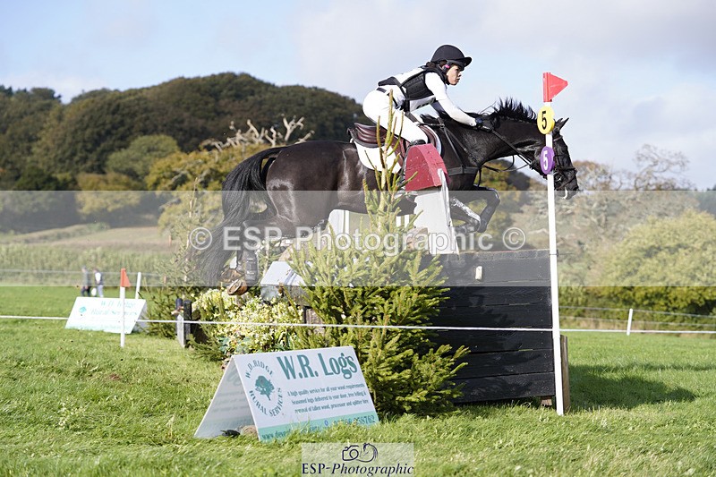 241025-114338-06295 - 052-Lydia.Heywood-JUST.THE.BISCUIT