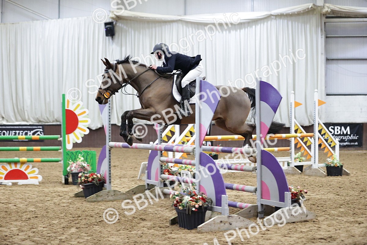 SBM_000914 - Class 3 - Nupafeed Supplements Senior Discovery/ 1m Open