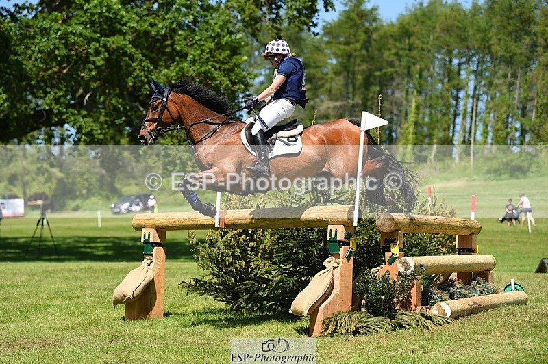 230527-143230-10126 - 329-VINTAGE_GRAFFITI-Alice_Hallows-XC