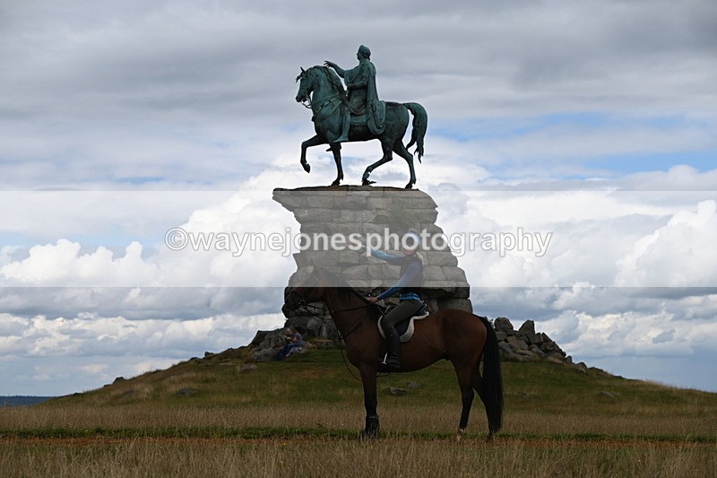 DSC_9376 - Time at Statue 14:33 to 15:10