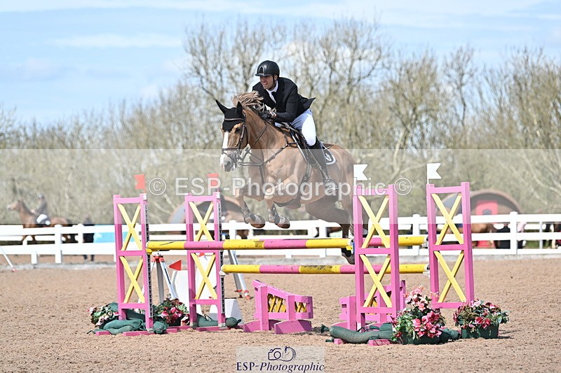 240418A-133956-03553 - Cls 13, 1 Star Bronze Tour 1.10m