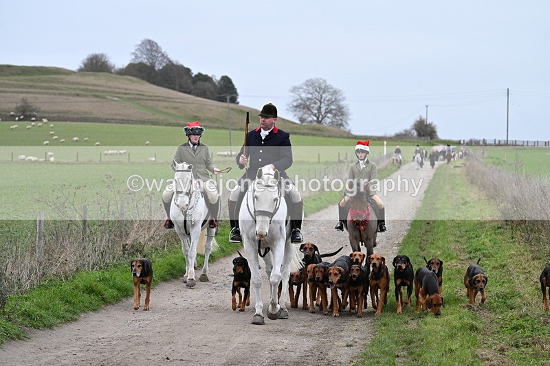 WJ7_1222 - Walk Home