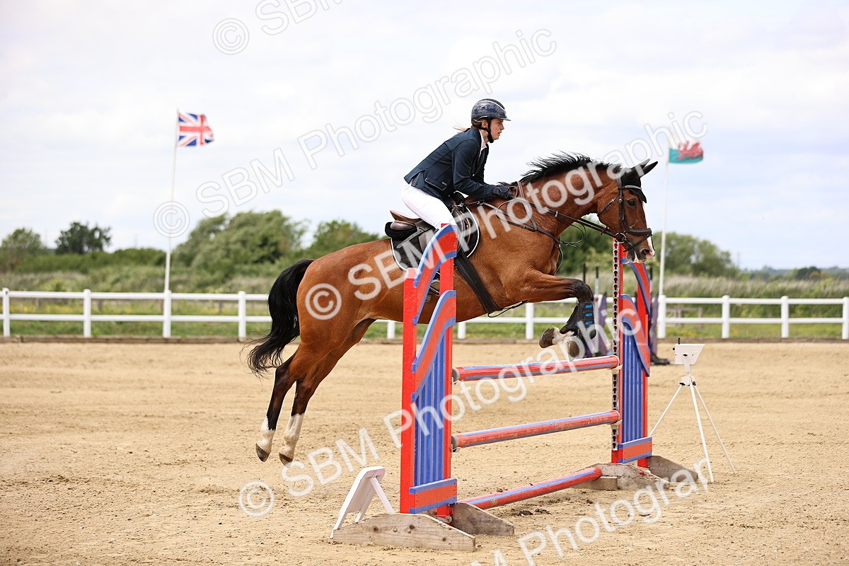 SBM_000368 - Class 4 - 1m showjumping