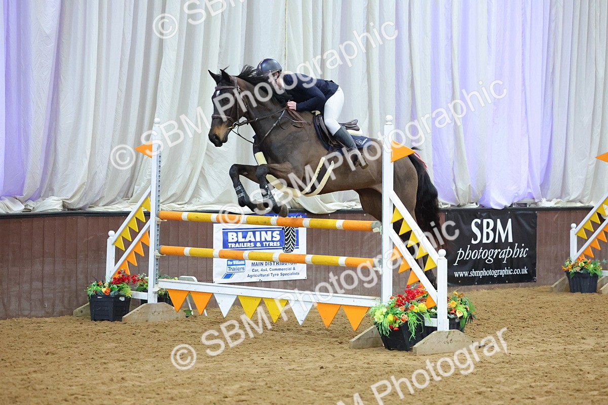 SBM_010634 - Class 23 - Senior Newcomers/ 1.10m Open - First Round (1.10m)