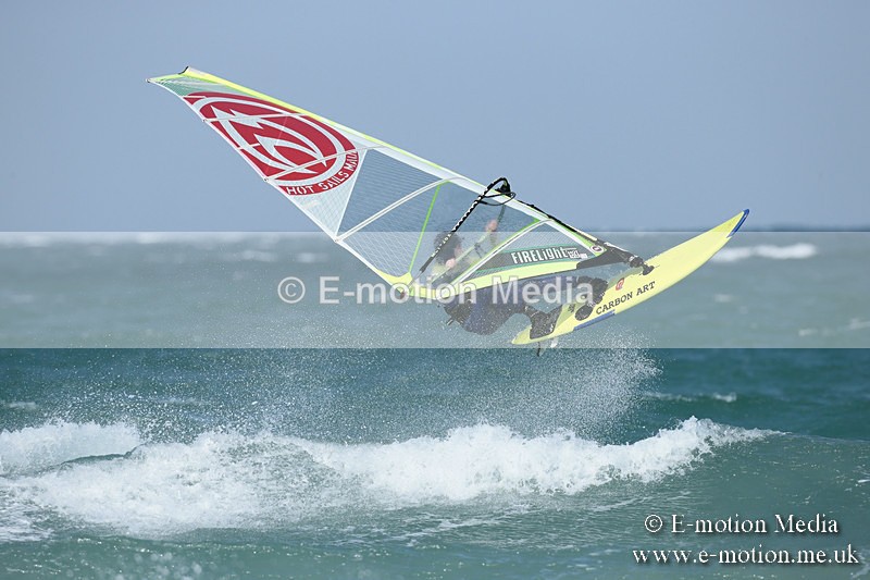 WS 020413-71 - Windsurfing
