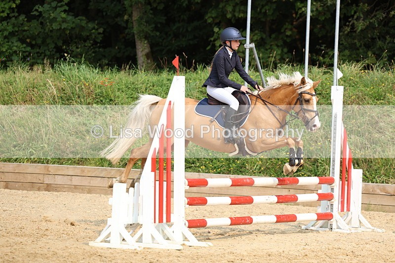 3E7A2844 - Class 11: Junior 70cm