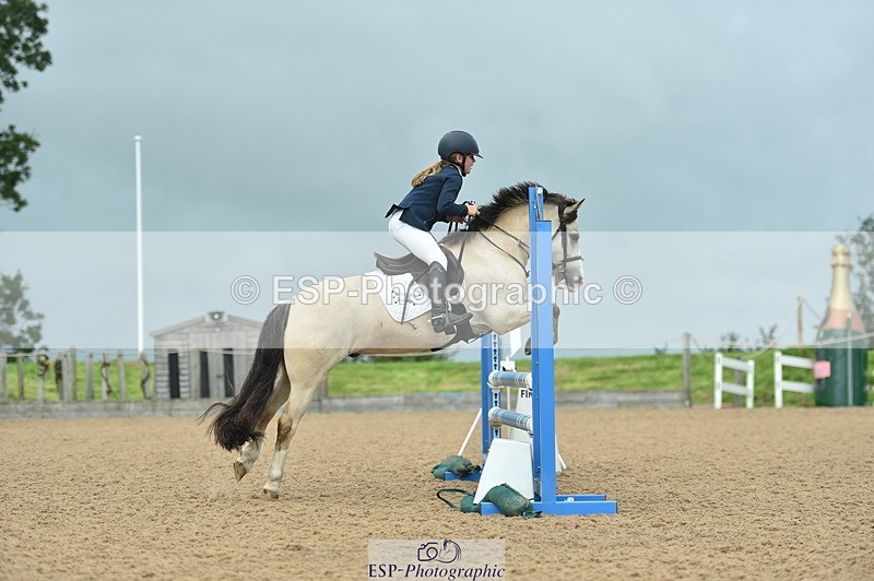 230819A-095650-00116 - Cls 36 Stepping Stones 128cm + 138cm