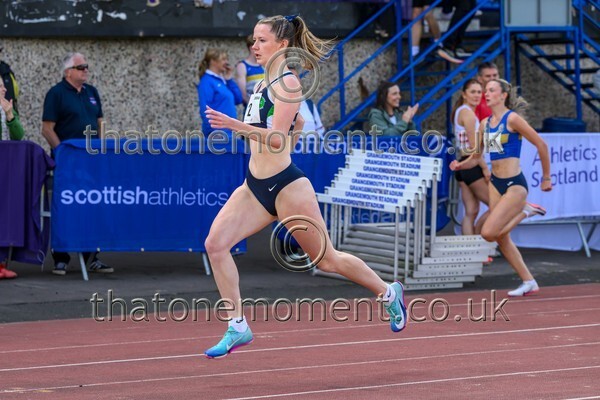 Age26 SAT-917305 - Track Female Set Two