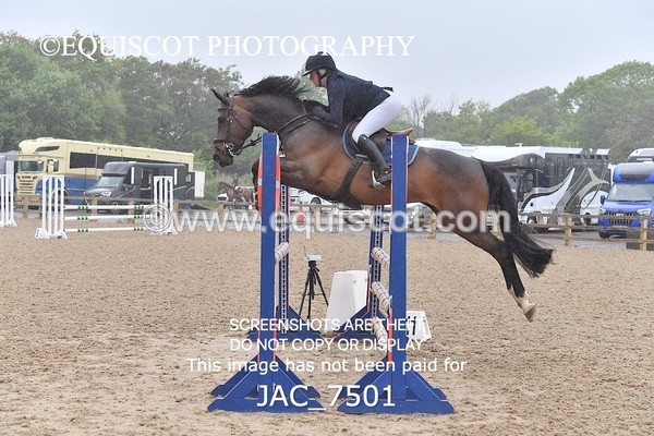 JAC_7501 - CLASS 13 Senior Discovery/ 1m Open