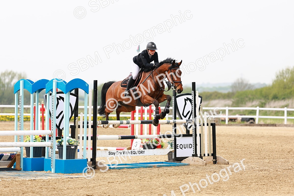  - Class 18 - Senior Newcomers - 1.10m