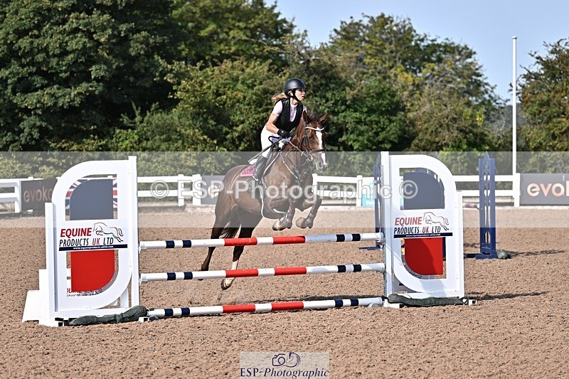 260812-095603-00128 - Cls 2 British Novice and 90cm