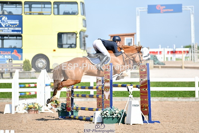 240512A-161101-19739 - Cls 44 1.05m National Am Quali