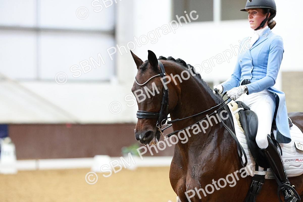 SBM_007930 - Class 9 - FEI INT II - 16.54.17.57