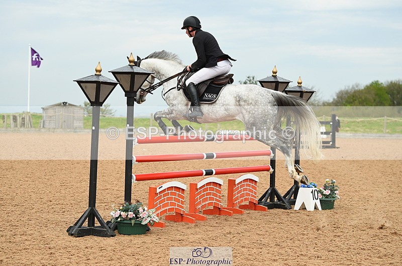 230504A-092050-00333 - Cls 8 Snr Foxhunter