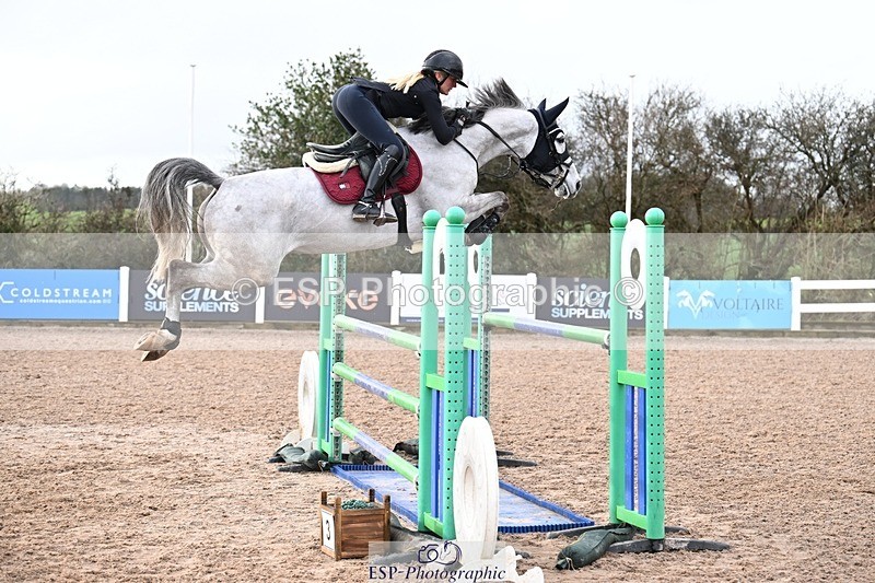 260128-142018-00658 - Snr Foxhunter 1.20m