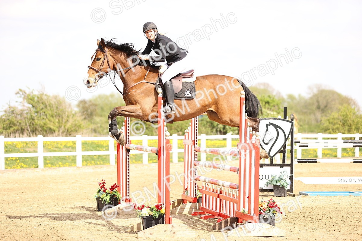  - Class 13 - Senior Foxhunter - 1.20m