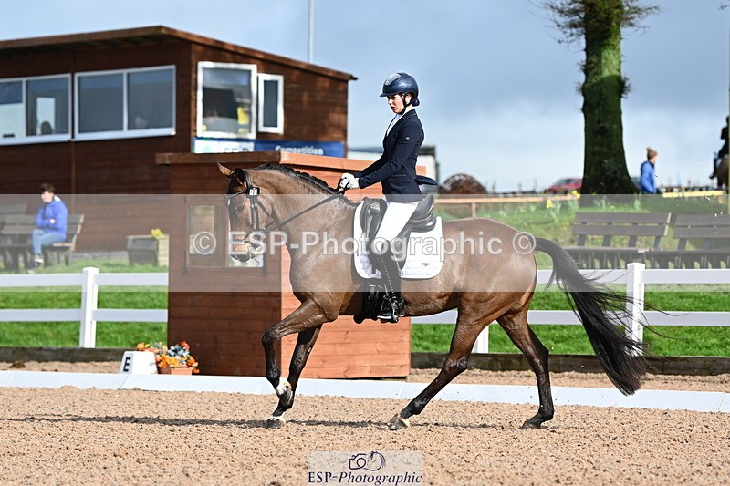 240218A-125102-07342 - 131-Lauren.Burrows-Active.Vogue