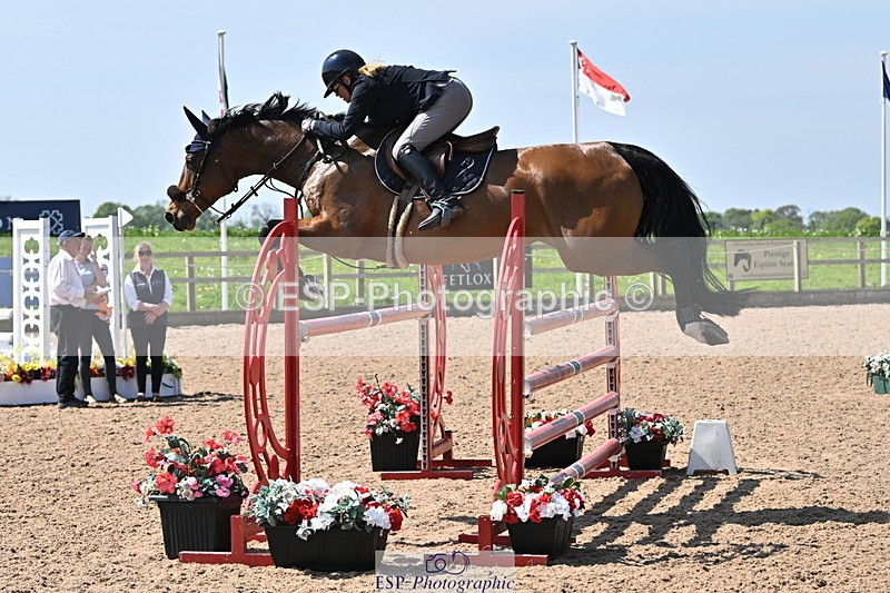 240509A-112557-01157 - Cls 9 Snr 1.20m Open