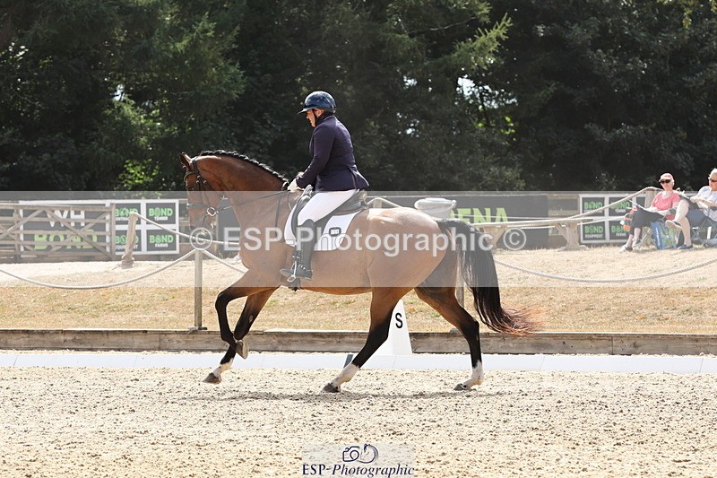 250809A-153050-04592 - 156-Emily.FarleighY.Not.Hugo