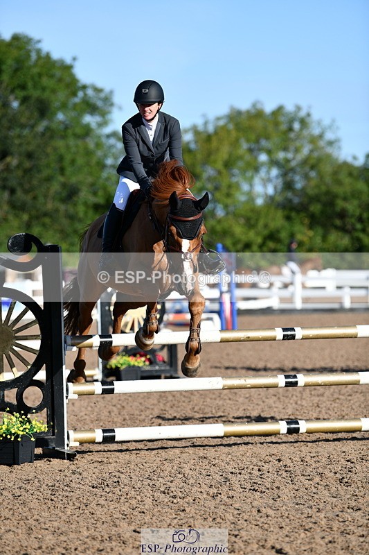 240913A-090504-02838 - Cls 20 Snr British Novice and 90cm Open