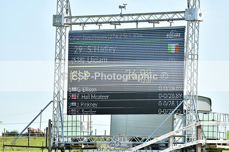 230720A-095108-01837 - Cls 1, 2 Star Small 1.30m