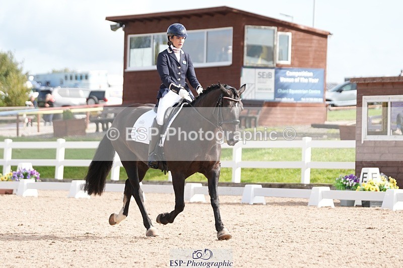 250906-103424-01510 - 005-Jessica.AllenHendrewen.Desert.Lady