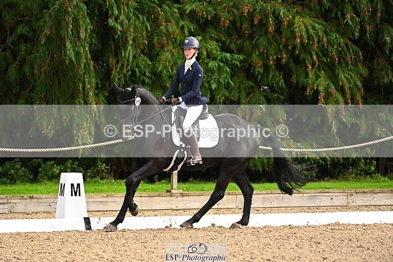 231021-140108-18604 - 249-GRANIT.DES.IRIS-lily.brennan-DR