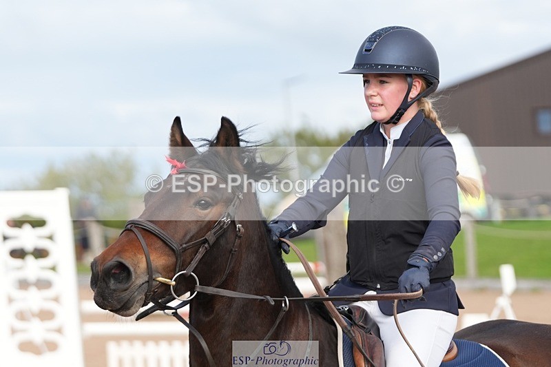 250921-100715-02103 - Cls 4 Pony British Novice and 80cm