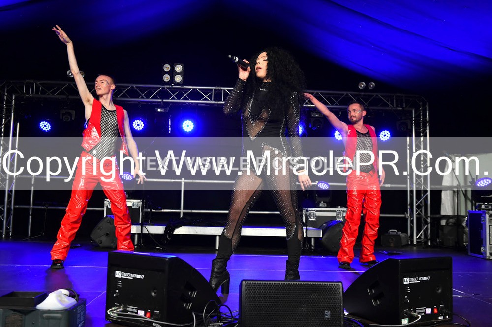 SH4_6582 - The Cher Experience