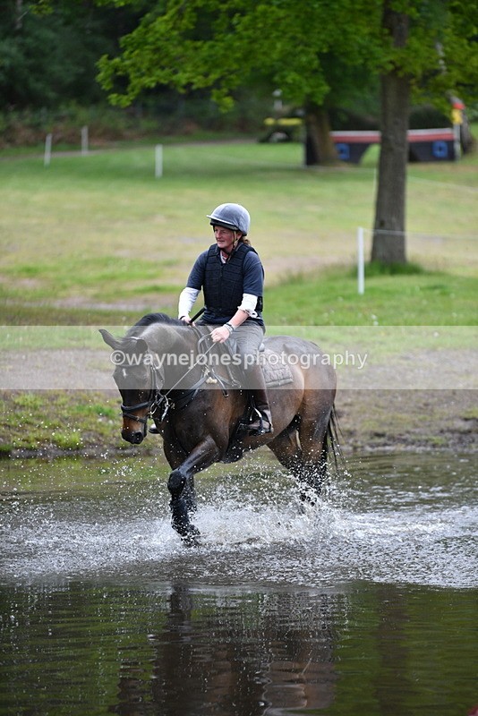 WJ5_5317 - Time 12:04 to 13:05