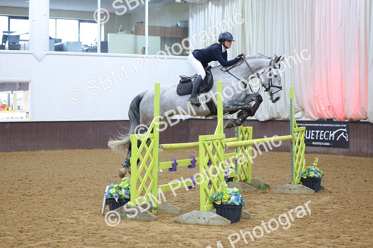 SBM_008746 - Class 22  - Senior Newcomers/ 1.10m Open - First Round (1.10m)