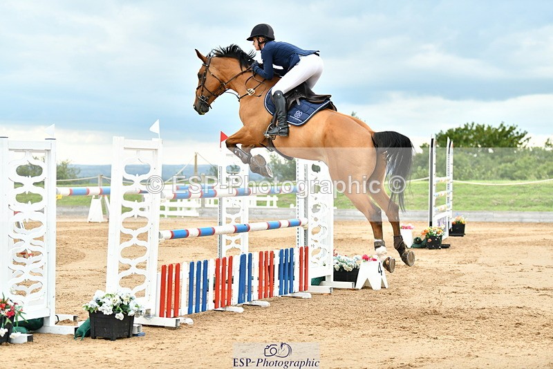 230720A-154433-04012 - Cls 9, 2 Star Big 1.40m Start to break