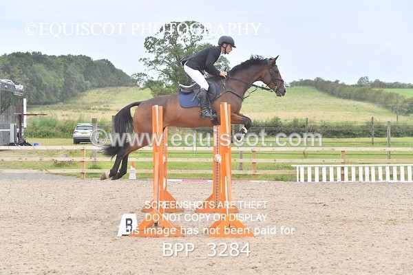 BPP_3284 - CLASS 5 Senior Newcomers/ 1.10m Open