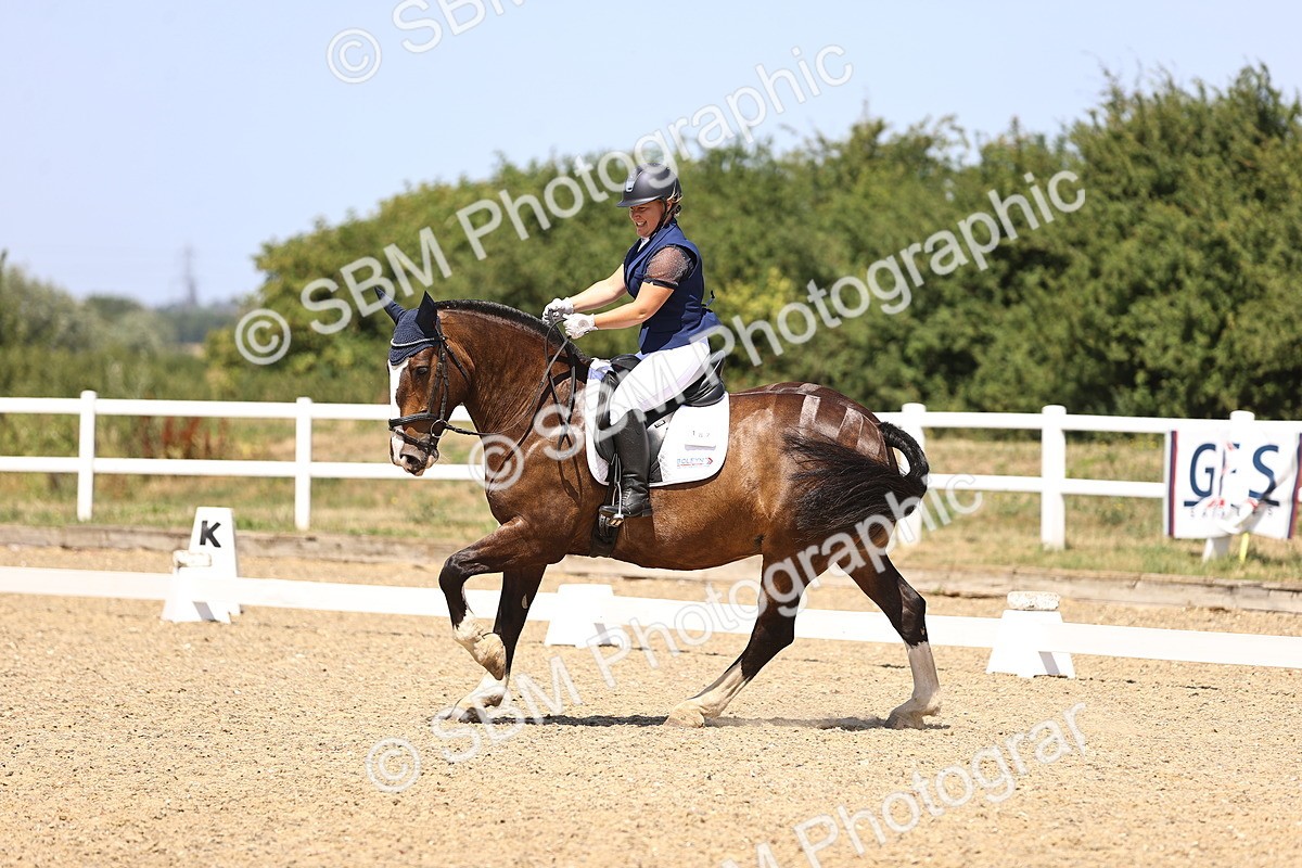SBM_010672 - Novice 5 - 11.20-12.23