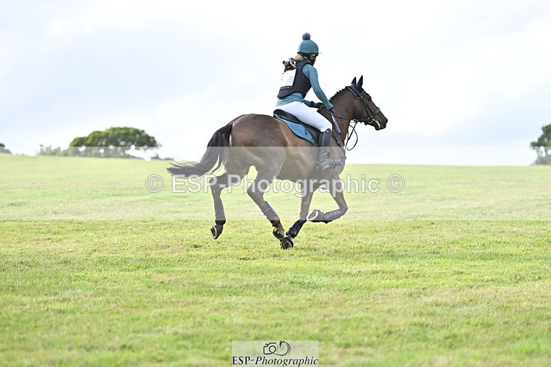 240825X-171220-37690 - 80cm XC 16.30 to 17.30