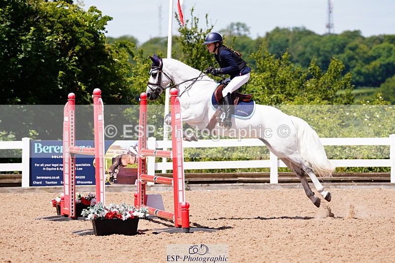 240629A-120814-05207 - Cls 18 Newcomers and 1m Open