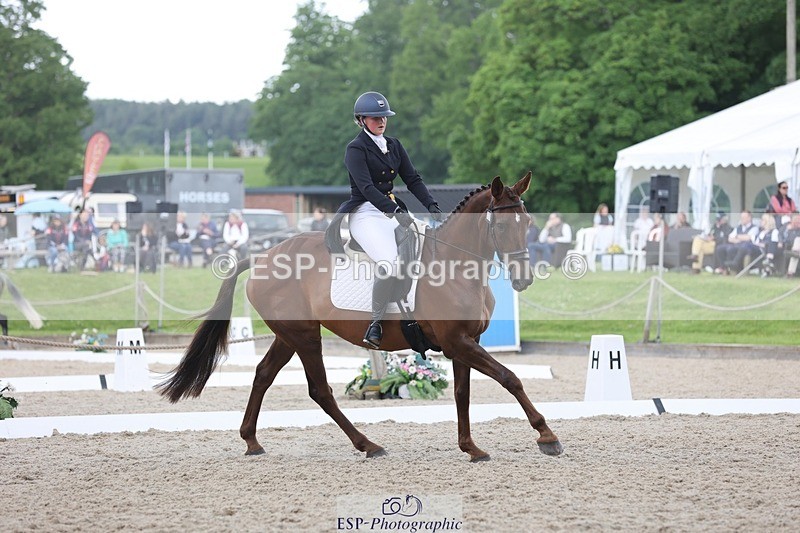 240524-140932-09678 - 279-MHF_LADY-Poppy_von_Maltzahn