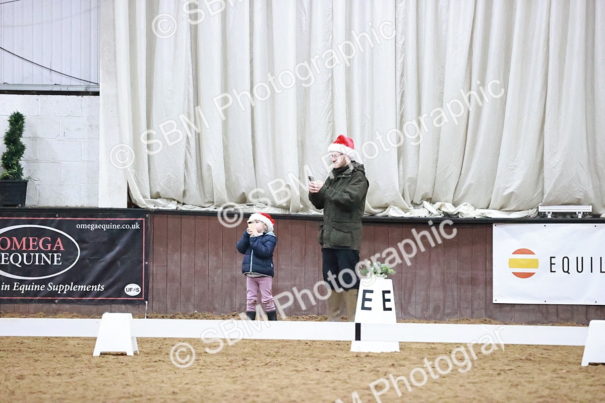 SBM_001762 - Class 9 - Novice 4