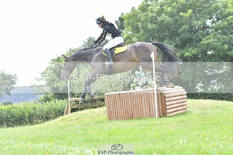 240803-135753-07040 - 211-Bethany_Hull-CARRICK_DIAMOND_OLIVER