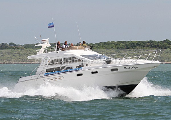 100606 DARK ANGEL MARINE-MATTERSCOUK IMG_0458 - Flybridge Cruisers