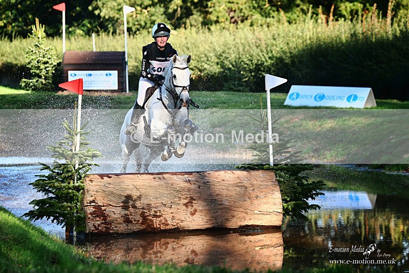 XC 031026 2446a - Equestrian