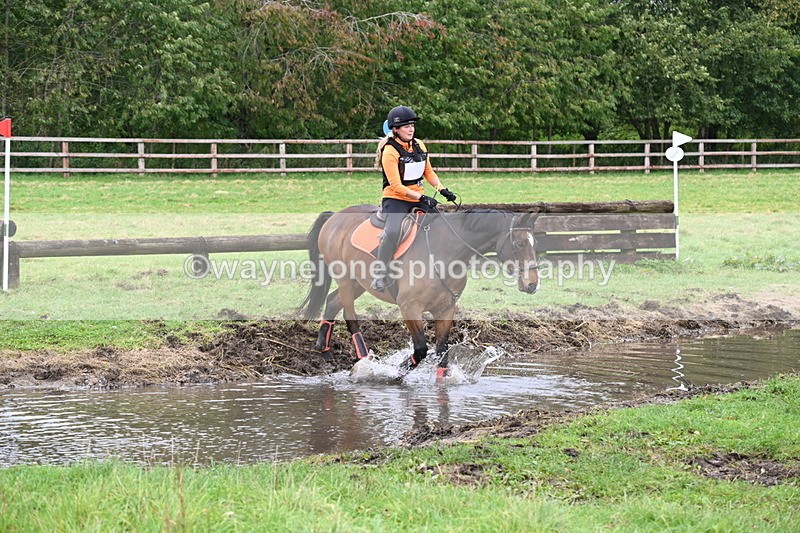 WJ6_6032 - Time at Photographer 12:41 to 13:05