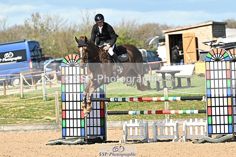 250416-153207-01779 - Cls 6 Foxhunter and 1.20m