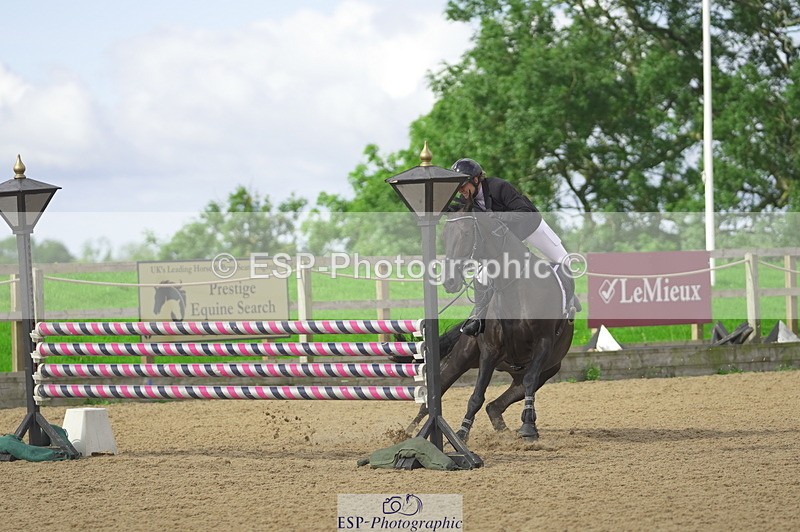 230806A-093052-00774 - Cls 12 Snr 1.05m