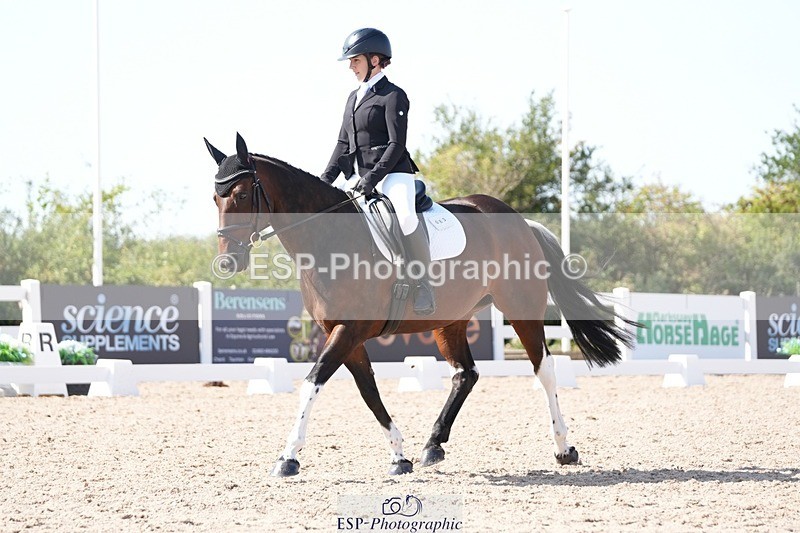 250817-154512-11572 - 083-Emily.JarvisCriafol.Two.Tone.Tequila