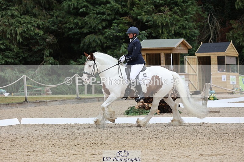 250718A-140130-01683 - 092-Rachael.Smaldon-Nadderbrook.Biscuit