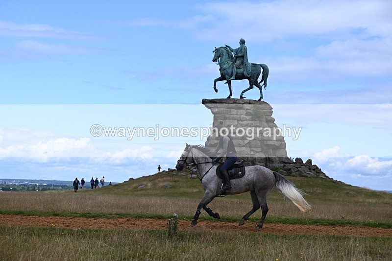 DSC_8398 - Time at Statue 13:52 to 14:33